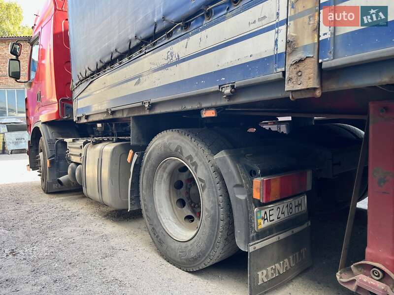 Тягач Renault Premium 2007 в Синельниково