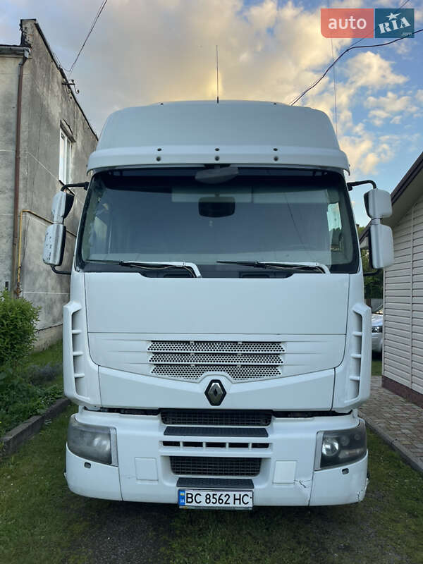 Тягач Renault Premium 2011 в Жидачове