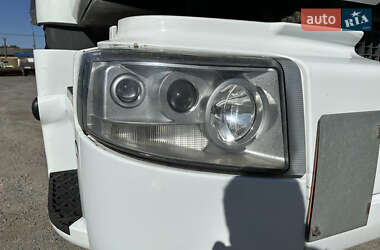 Тягач Renault Premium 2011 в 