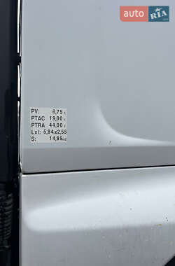 Тягач Renault Premium 2011 в 