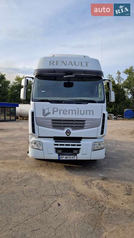 Тягач Renault Premium 2011 в 
