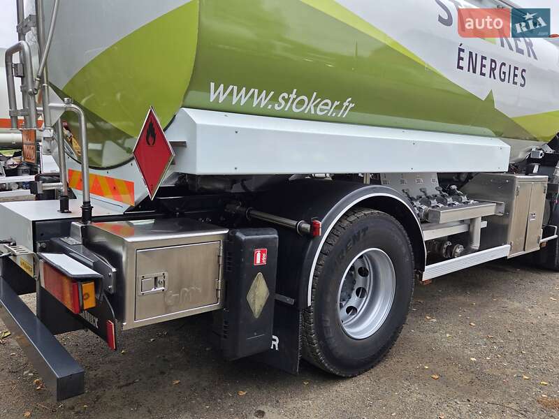 Бензовоз Renault Premium 2006 в Чернівцях