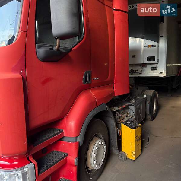 Тягач Renault Premium 2008 в Шептицькому
