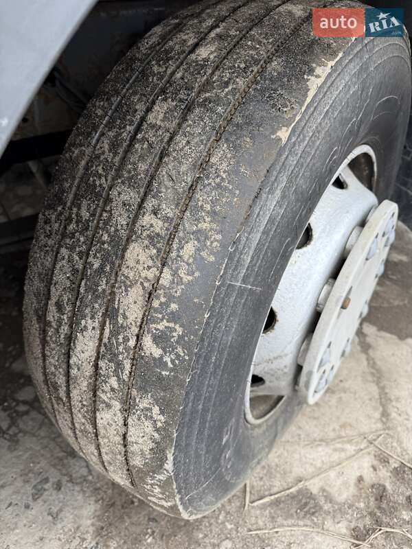 Тягач Renault Premium 2008 в Львове