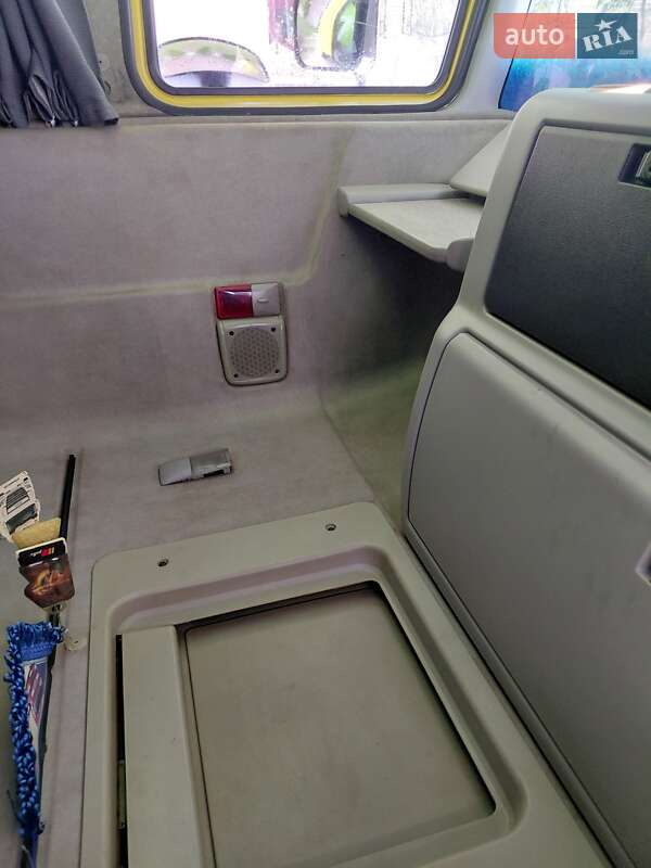 Тягач Renault Premium 2007 в Львове