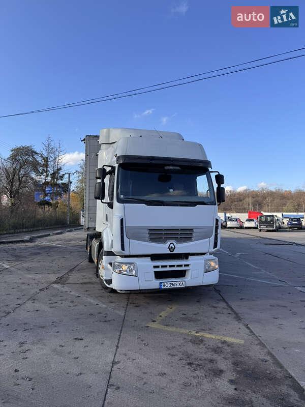 Тягач Renault Premium 2012 в Львове