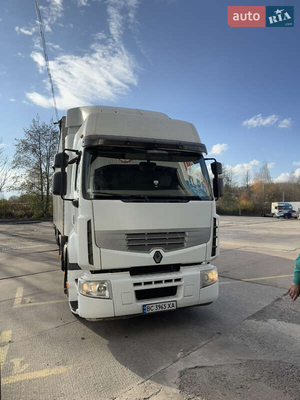 Тягач Renault Premium 2012 в Львове