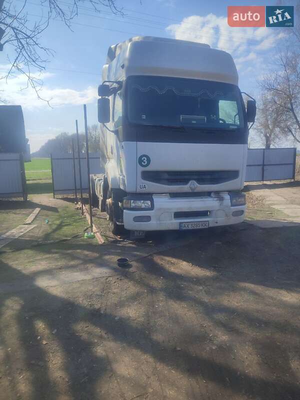 Тягач Renault Premium 2002 в Львові
