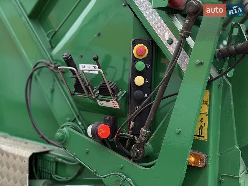 Мусоровоз Renault Premium 2010 в Киеве