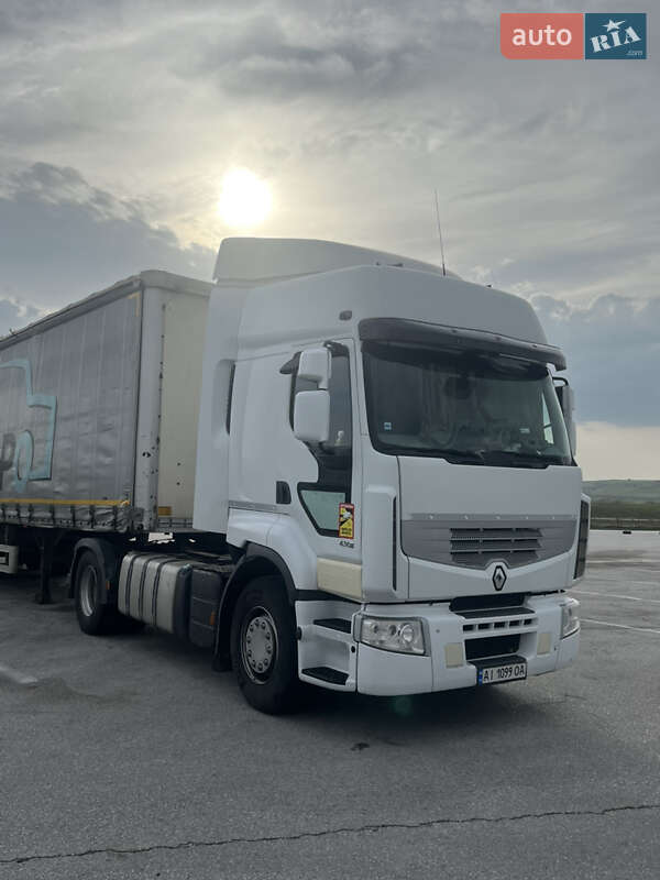 Тягач Renault Premium 2010 в Тальном