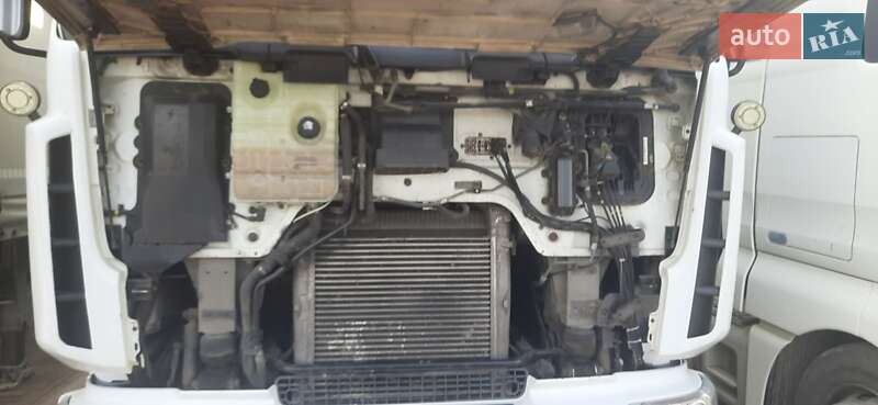 Тягач Renault Premium 2011 в Львове