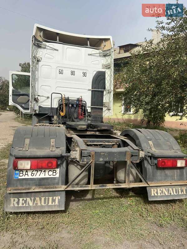 Тягач Renault Premium 2011 в Помошной