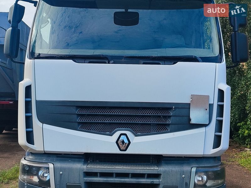 Тягач Renault Premium 2009 в Нежине