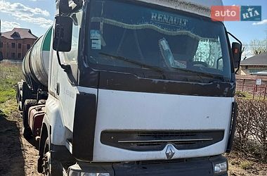 Тягач Renault Premium 2006 в Гостомеле