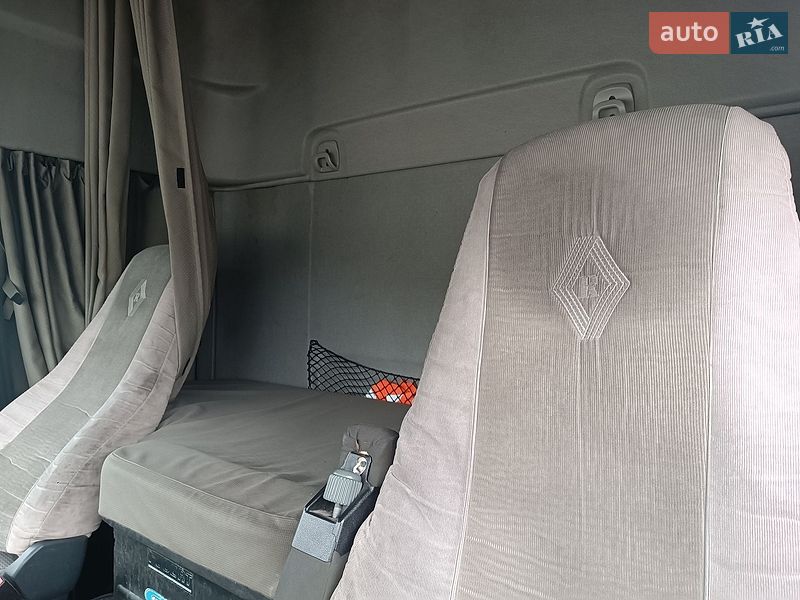 Тягач Renault Premium 2013 в Львове