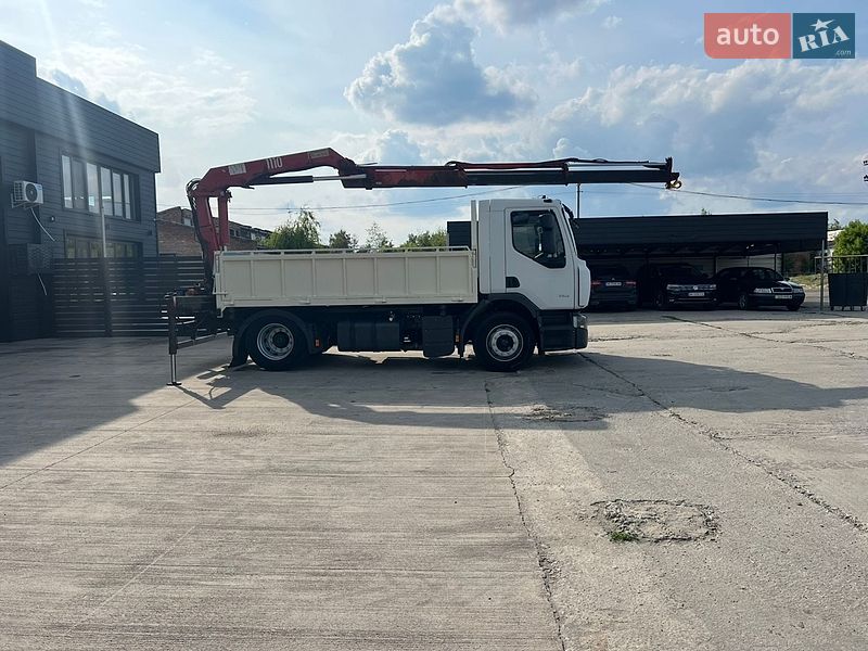 Кран-манипулятор Renault Premium 2012 в Вараше