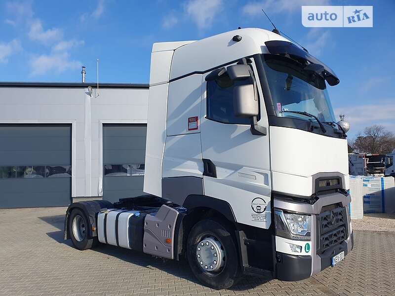 Тягач Renault Range T/T-Series  2015 в Киеве