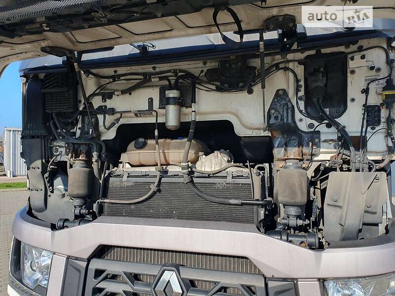 Тягач Renault Range T/T-Series  2015 в Киеве