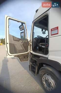 Тягач Renault Range T/T-Series  2015 в 