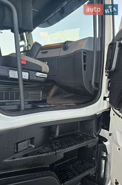 Тягач Renault Range T/T-Series  2015 в 