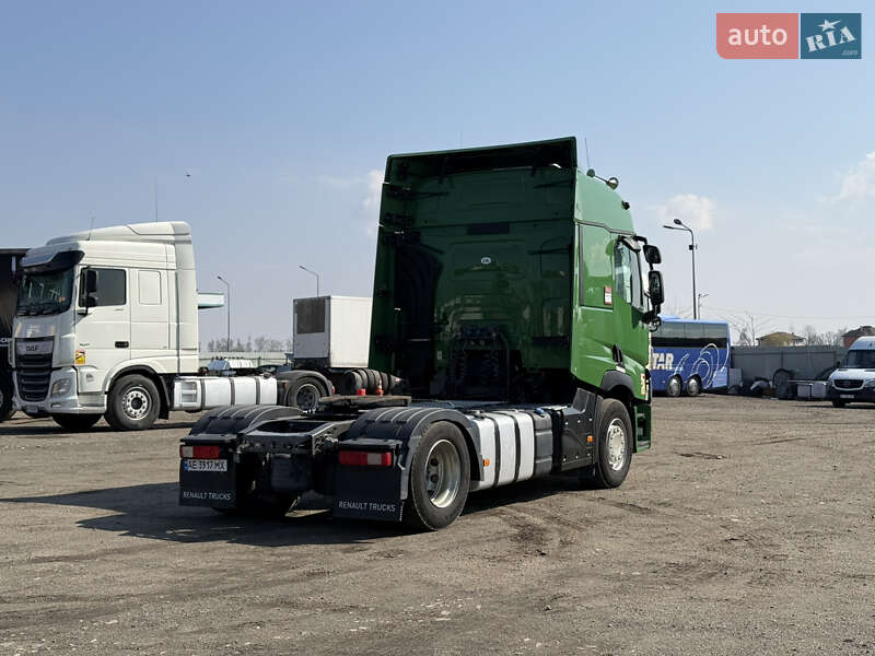 Тягач Renault Range T/T-Series  2015 в Киеве