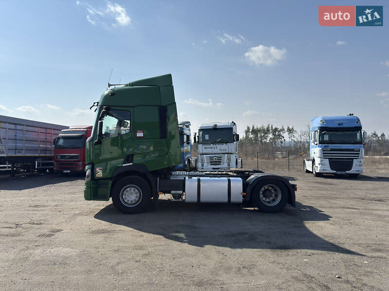 Тягач Renault Range T/T-Series  2015 в Киеве