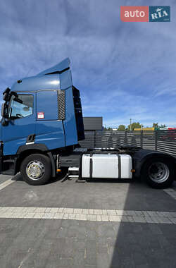 Тягач Renault Range T/T-Series  2014 в 