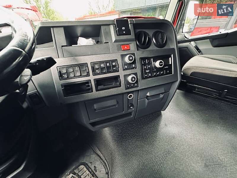 Тягач Renault Range T/T-Series  2017 в Киеве