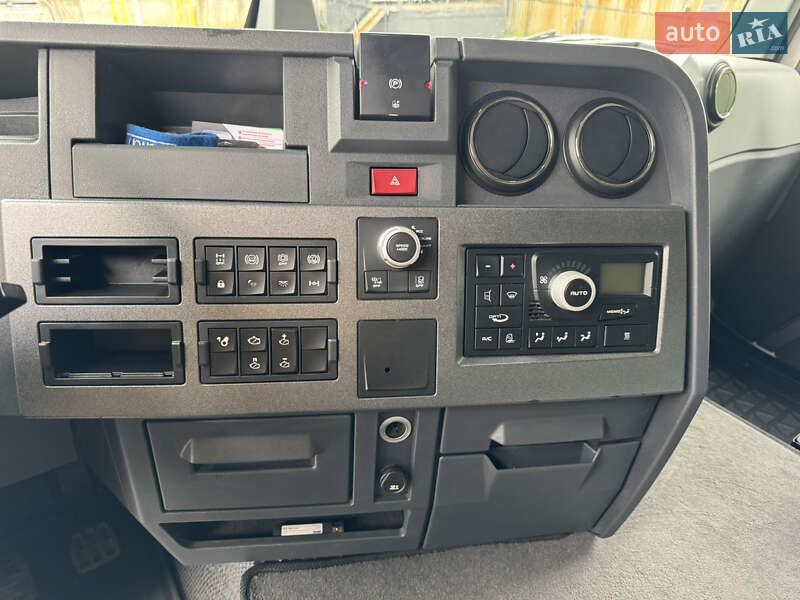 Тягач Renault Range T/T-Series  2015 в Виннице