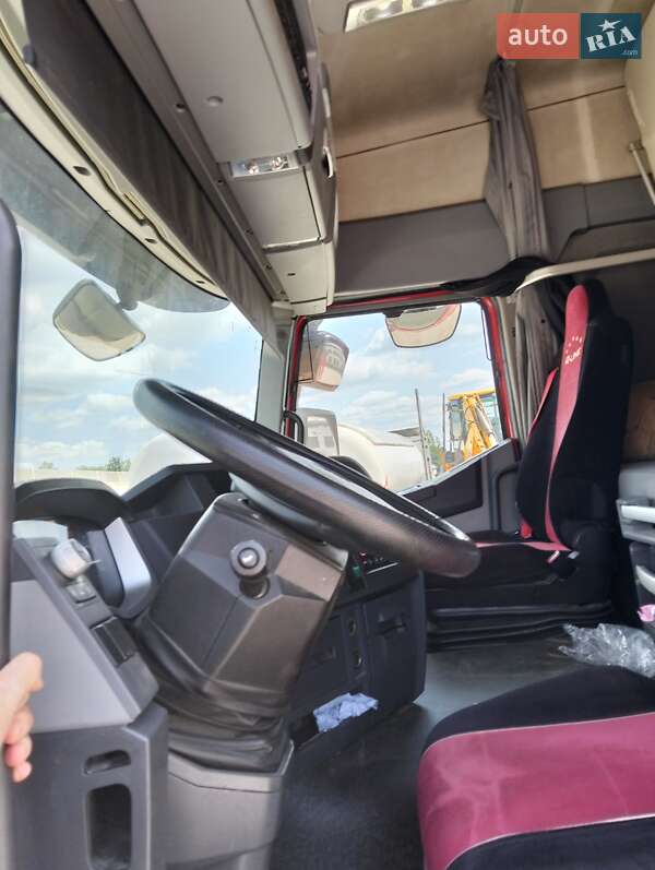 Тягач Renault Range T/T-Series  2015 в Житомирі