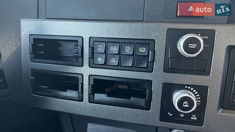 Тягач Renault Range T/T-Series  2015 в Тернополі