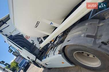 Тягач Renault Range T/T-Series  2014 в 
