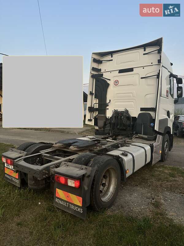 Тягач Renault Range T/T-Series  2015 в Хусті