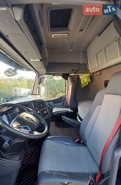Тягач Renault Range T/T-Series  2014 в 
