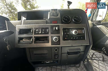 Тягач Renault Range T/T-Series  2014 в 