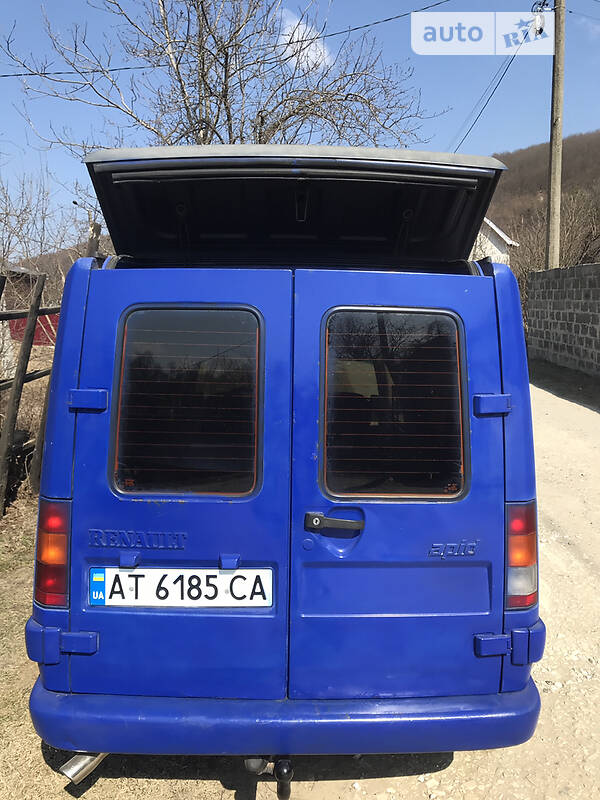 Универсал Renault Rapid 1988 в Ивано-Франковске