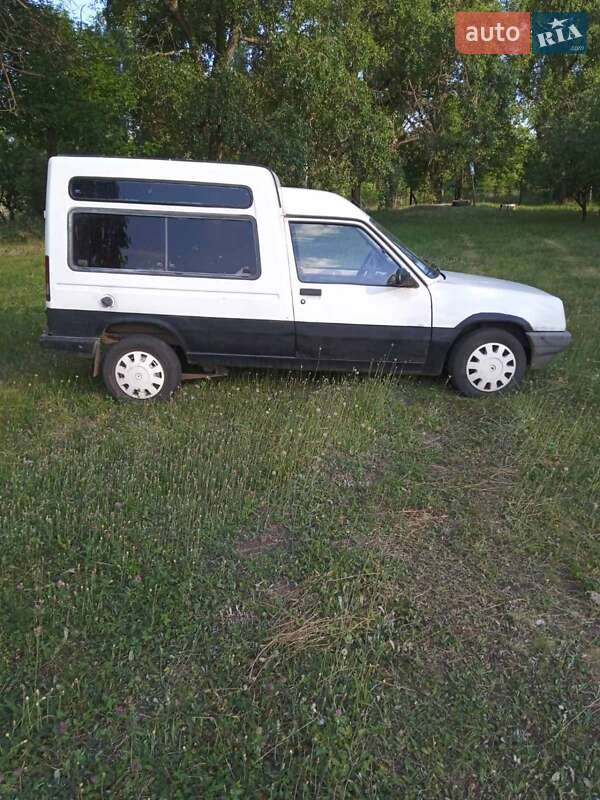 Минивэн Renault Rapid 1991 в Прилуках