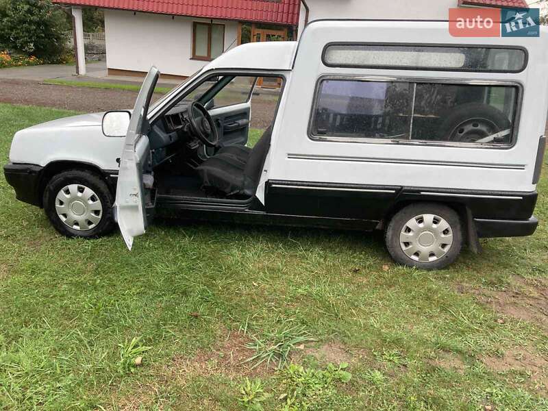 Минивэн Renault Rapid 1996 в Судовой Вишне