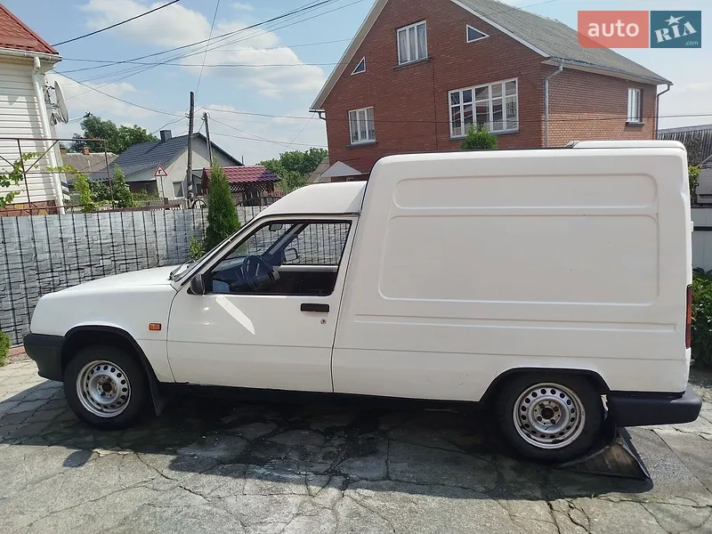 Renault Rapid 1992