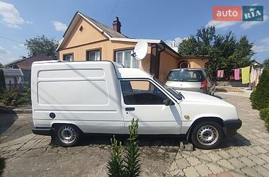 Грузовой фургон Renault Rapid 1992 в Ровно