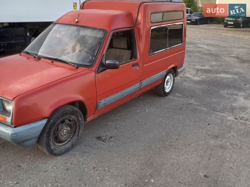 Минивэн Renault Rapid 1989 в Дрогобыче