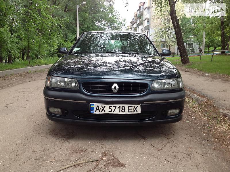 Renault Safrane 1998 року