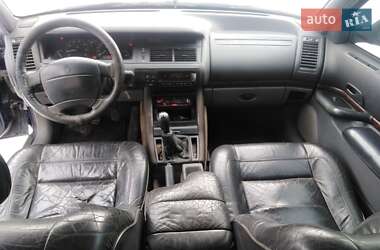 Ліфтбек Renault Safrane 1999 в Івано-Франківську