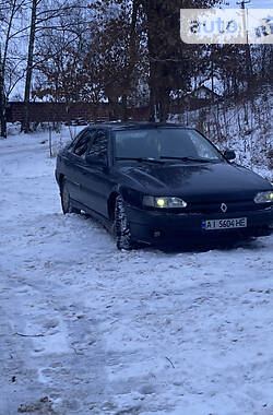 Ліфтбек Renault Safrane 1993 в Чернігові