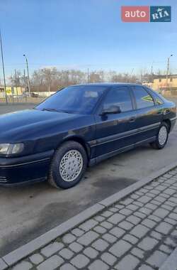 Ліфтбек Renault Safrane 1999 в Івано-Франківську