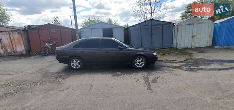 Лифтбек Renault Safrane 1992 в Виннице