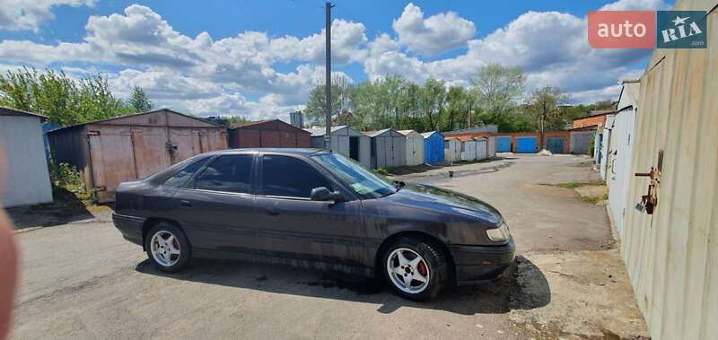 Лифтбек Renault Safrane 1992 в Виннице