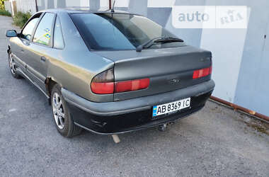 Ліфтбек Renault Safrane 1997 в Вінниці