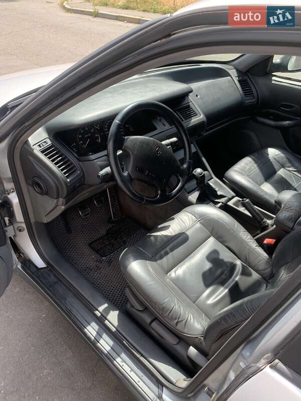 Ліфтбек Renault Safrane 1994 в Чорноморську