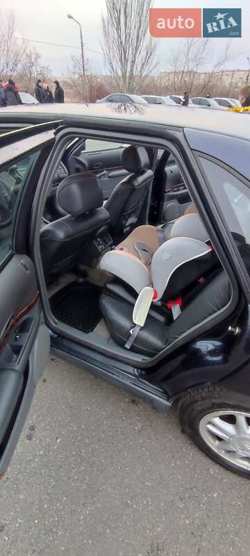 Ліфтбек Renault Safrane 1997 в Кривому Розі